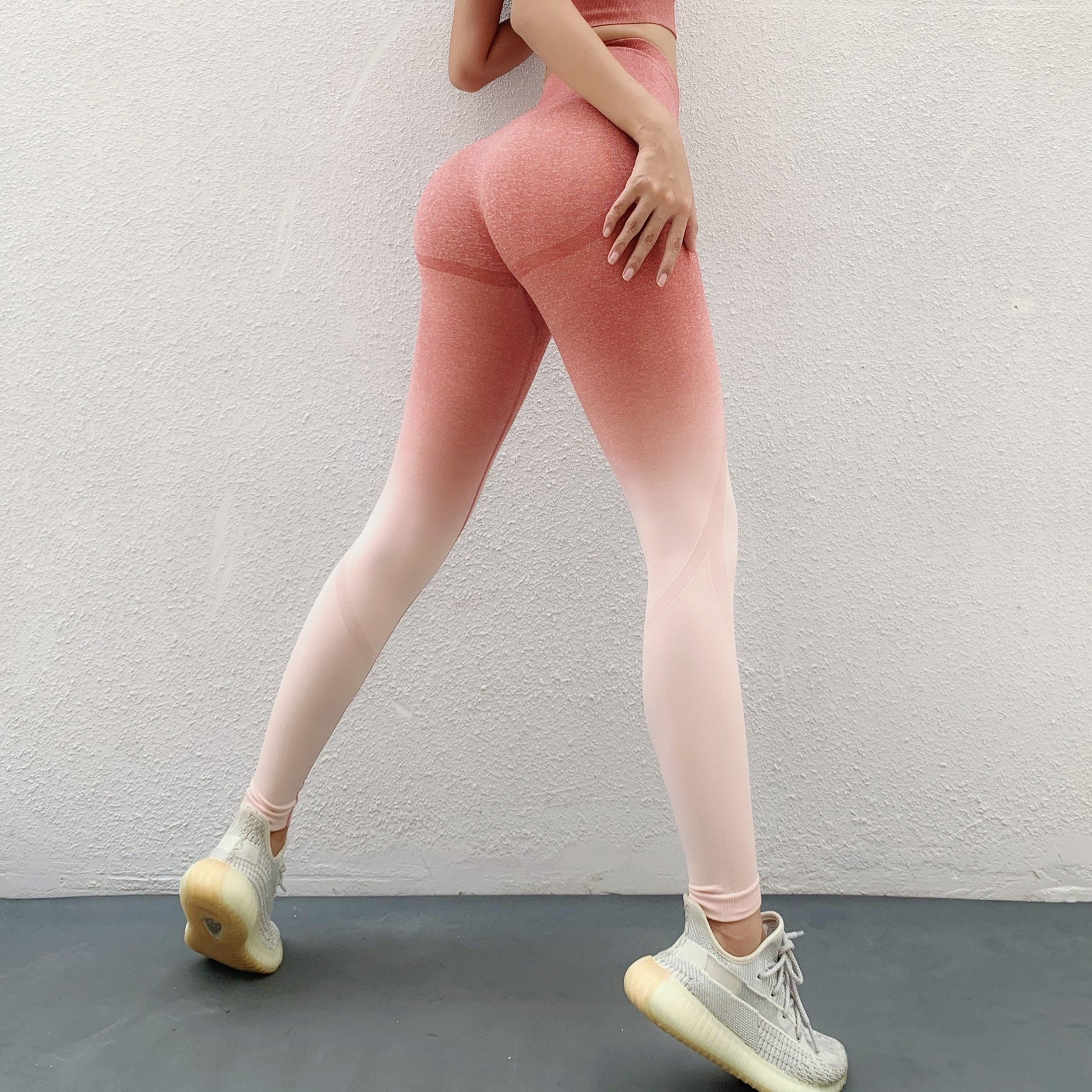 Gradient Striped Leggings for a Chic Look