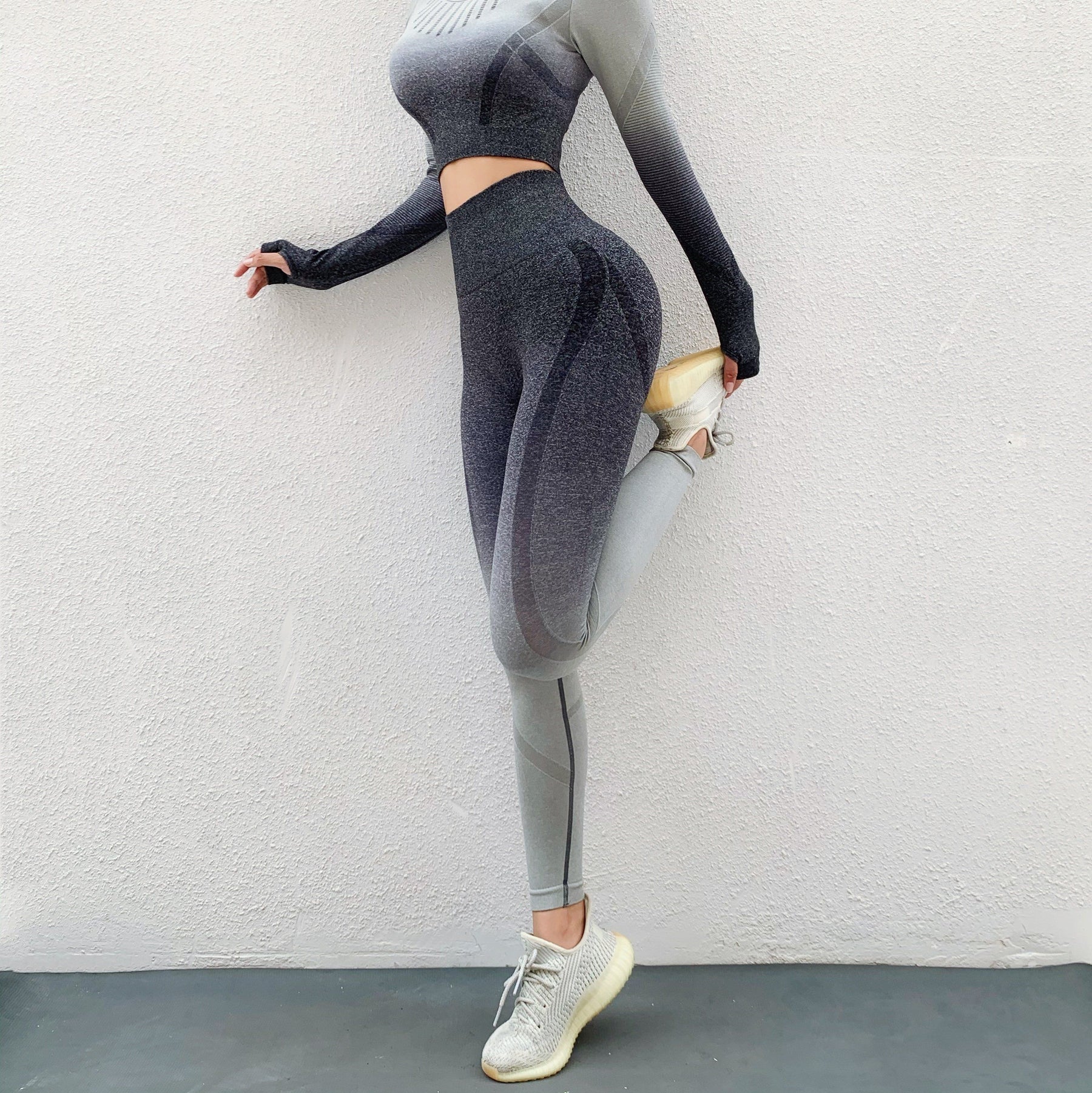 Gradient Striped Leggings for a Chic Look