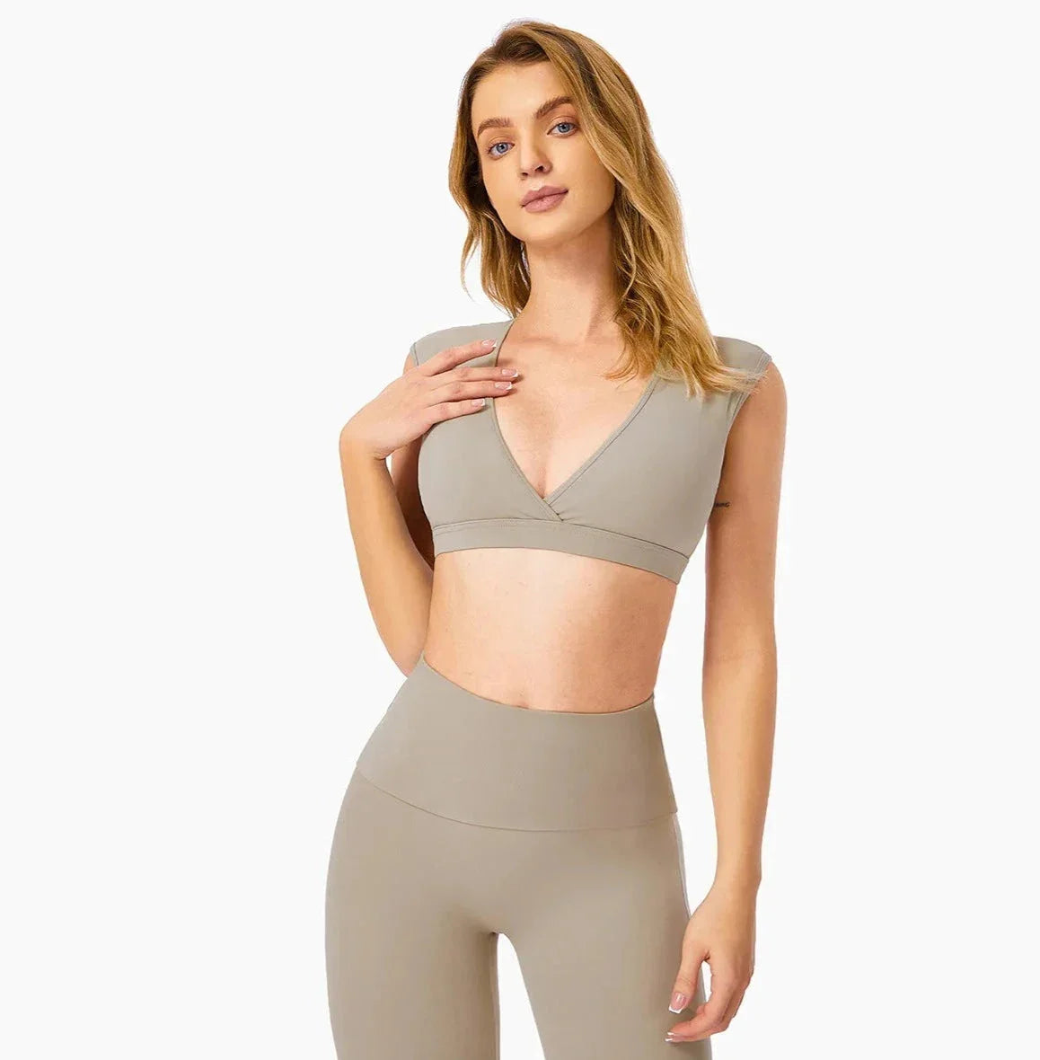 Chic Open Back Crop Top with a Contemporary Flair