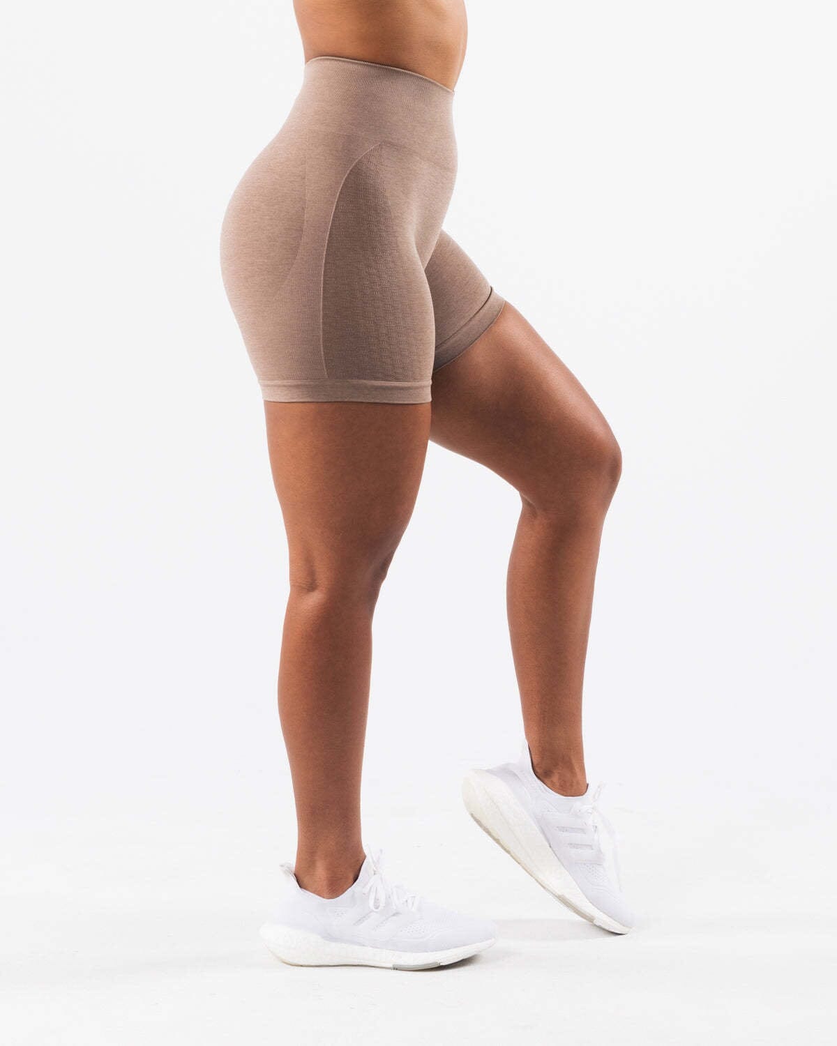 Vibrant Jacquard Seamless Shorts for Ultimate Comfort