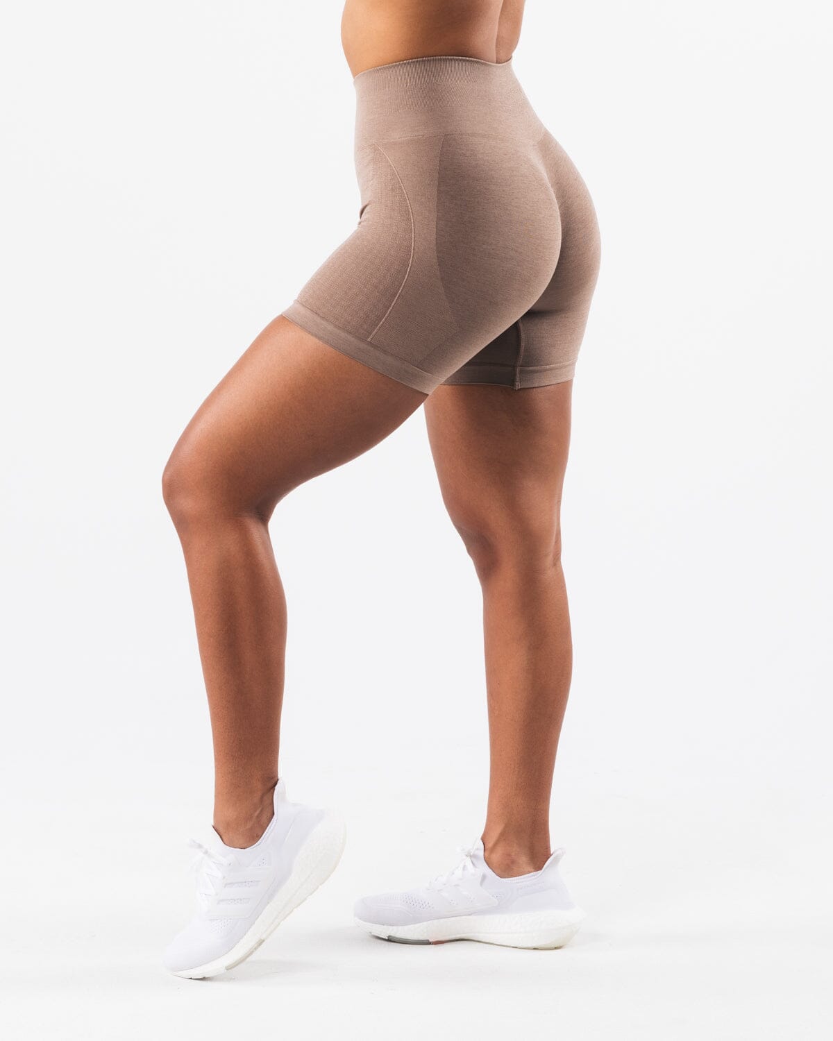 Vibrant Jacquard Seamless Shorts for Ultimate Comfort