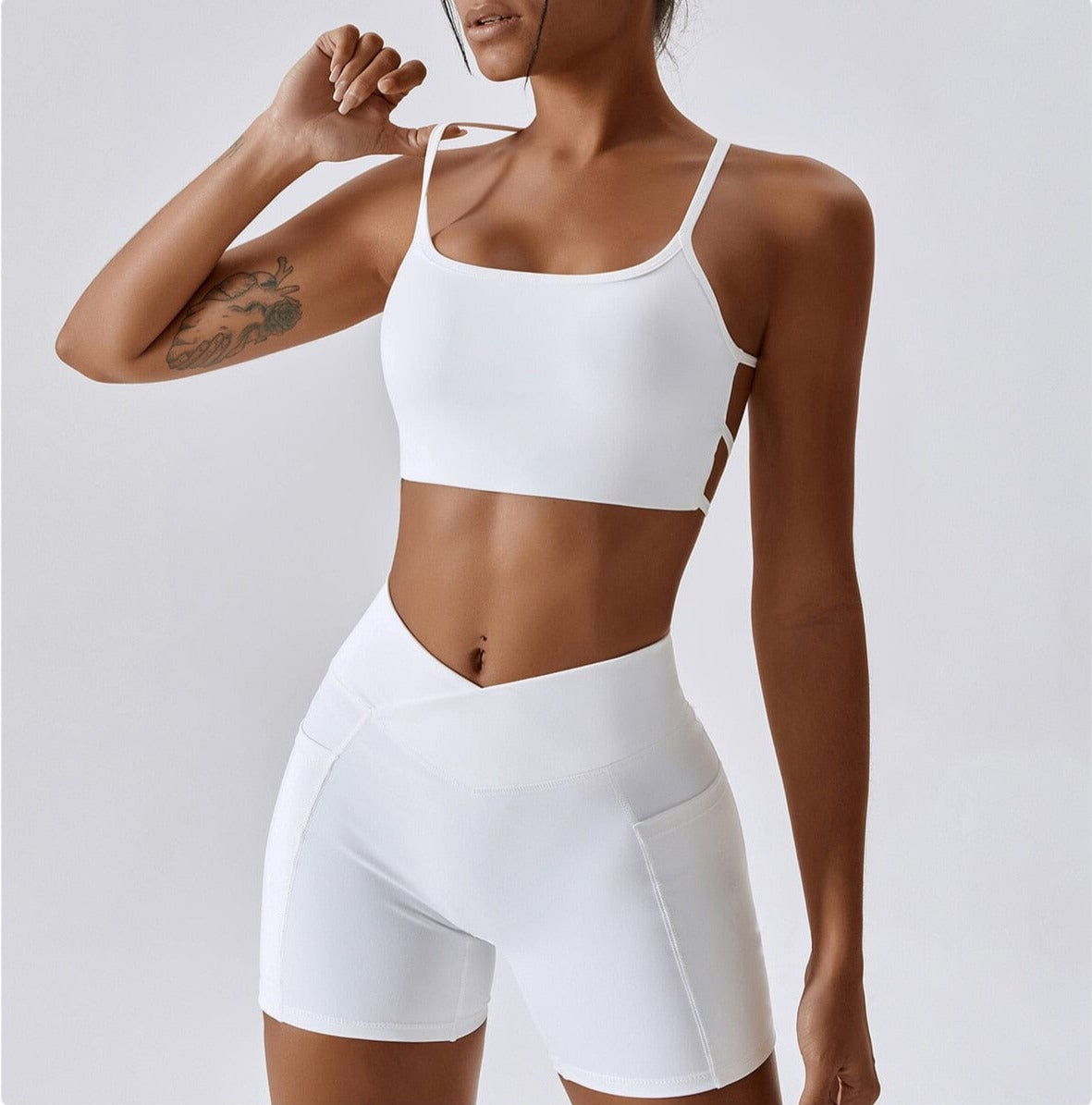 Chic Cross-Back Halter Bra for Ultimate Comfort and Support
