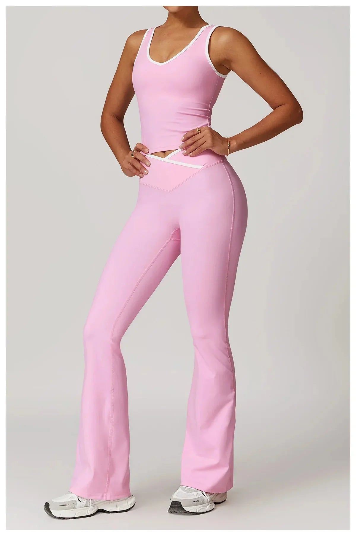 Elevate Your Workout: Myriad Step Up Gym Set - Stylish Leggings & Top Combo