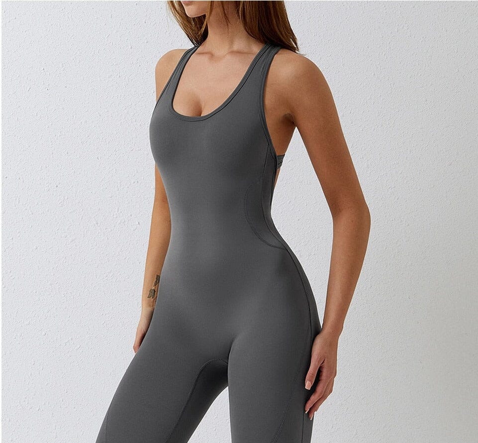 Chic Backless Jumpsuit for an Effortless Active Look