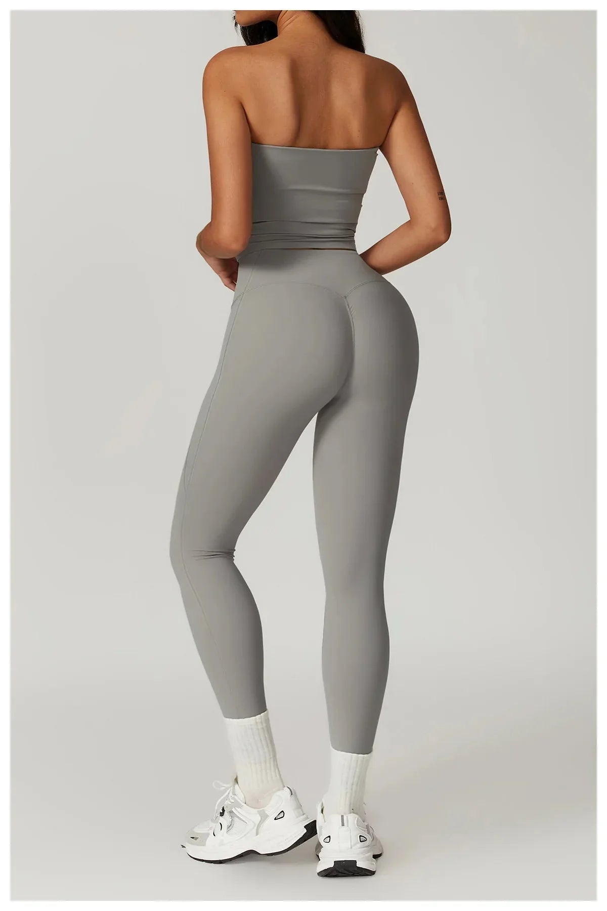 Elevate Your Workout: Performance Leggings & Stylish Top Set
