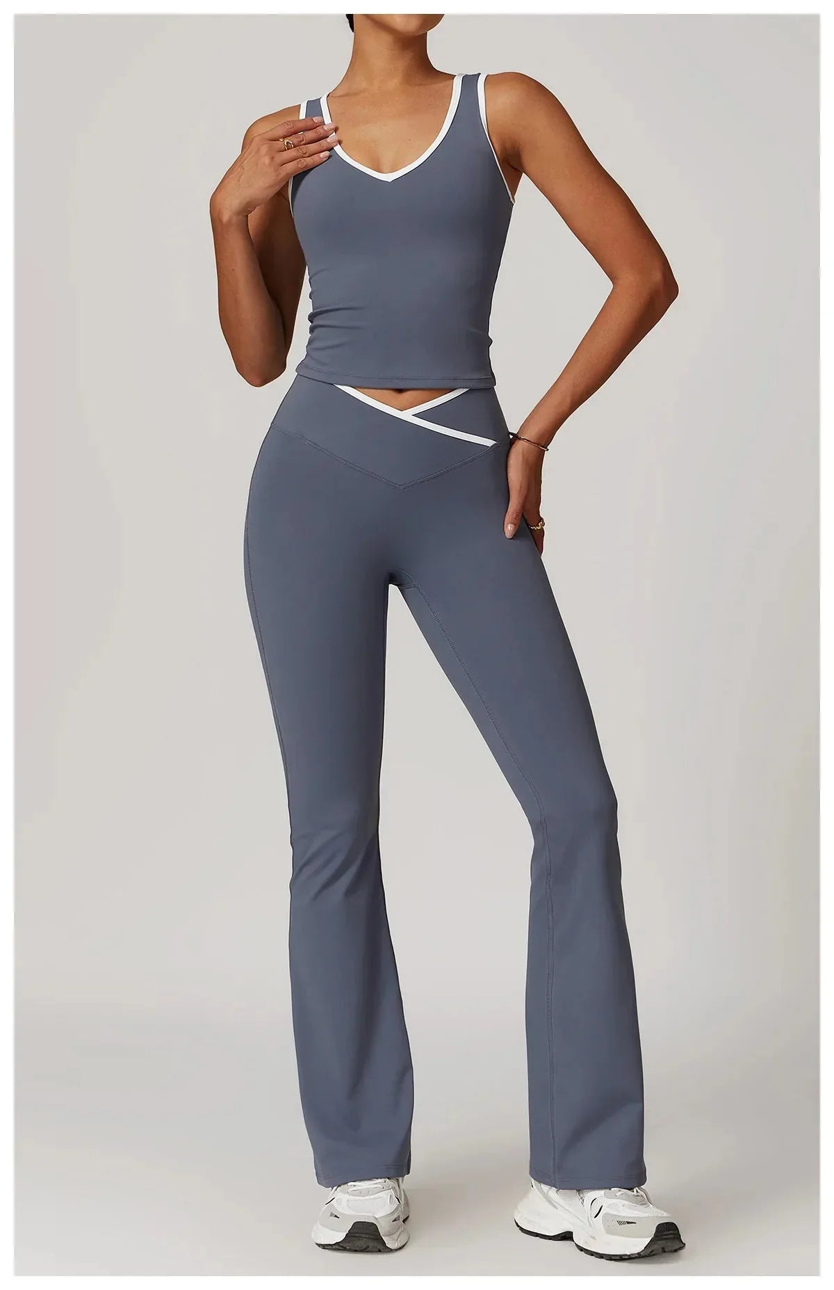 Elevate Your Workout: Myriad Step Up Gym Set - Stylish Leggings & Top Combo