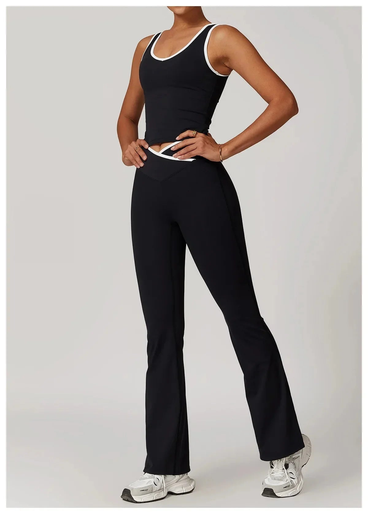Elevate Your Workout: Myriad Step Up Gym Set - Stylish Leggings & Top Combo