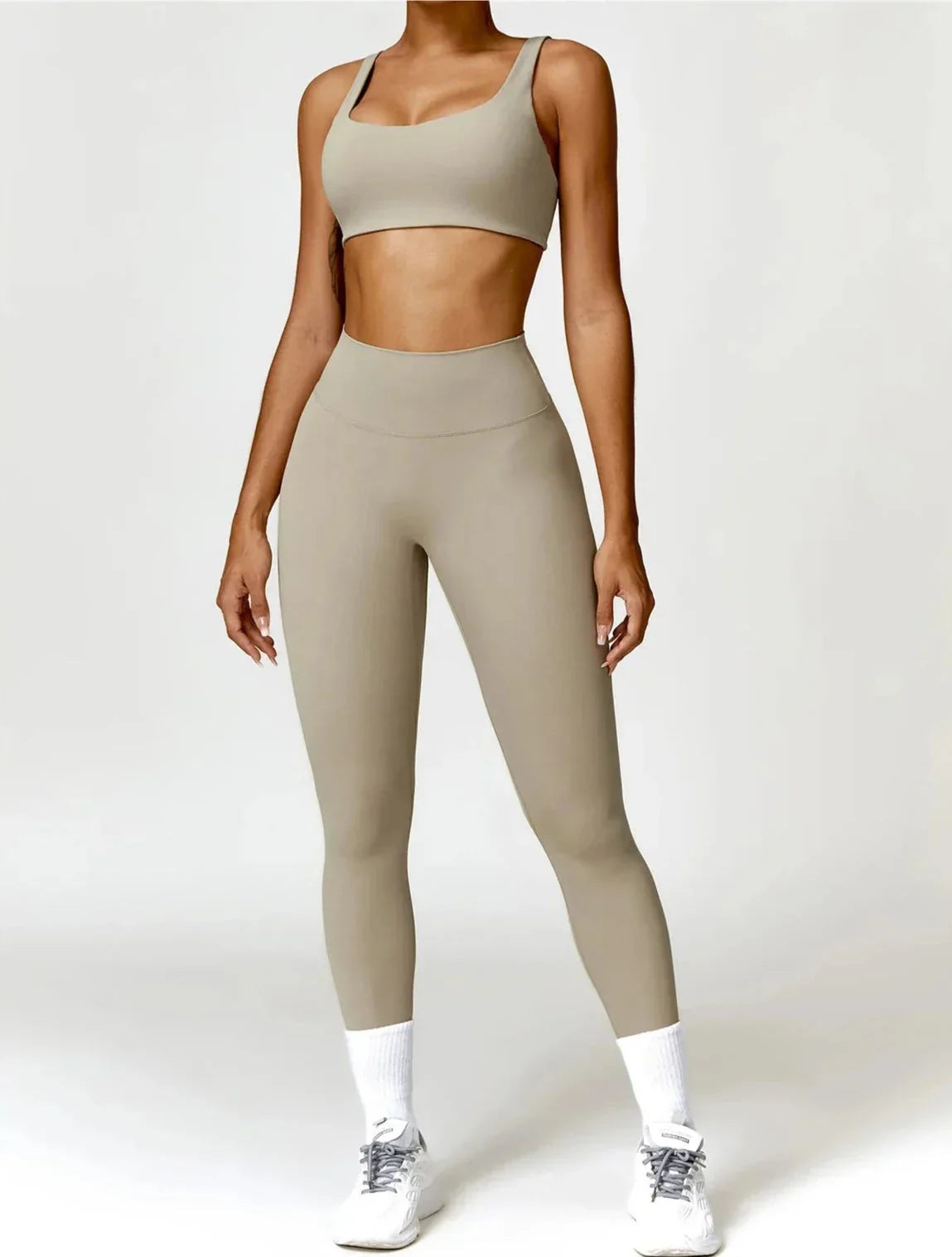 Elevate Your Workout with the Charm Flex Performance Bra and Leggings Set
