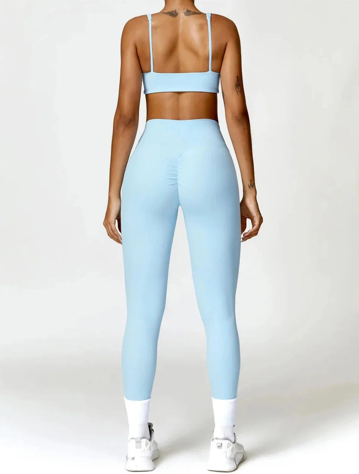 Elevate Your Workout with the Charm Flex Performance Bra and Leggings Set