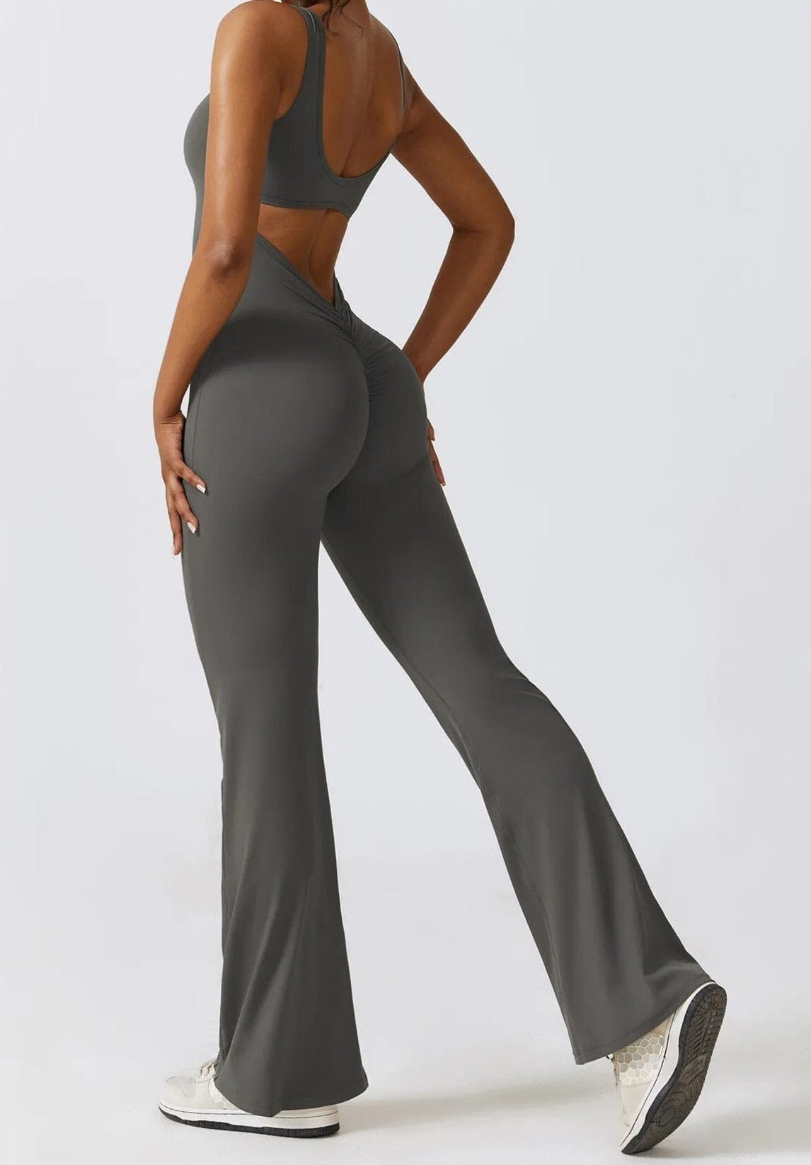 Elegant Hollow Back Jumpsuit with Stunning Imprint Design