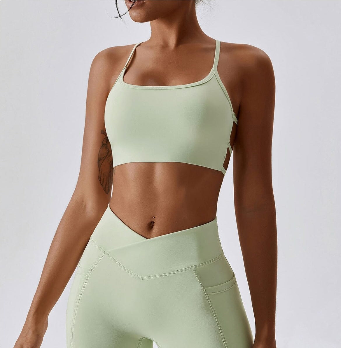 Chic Cross-Back Halter Bra for Ultimate Comfort and Support