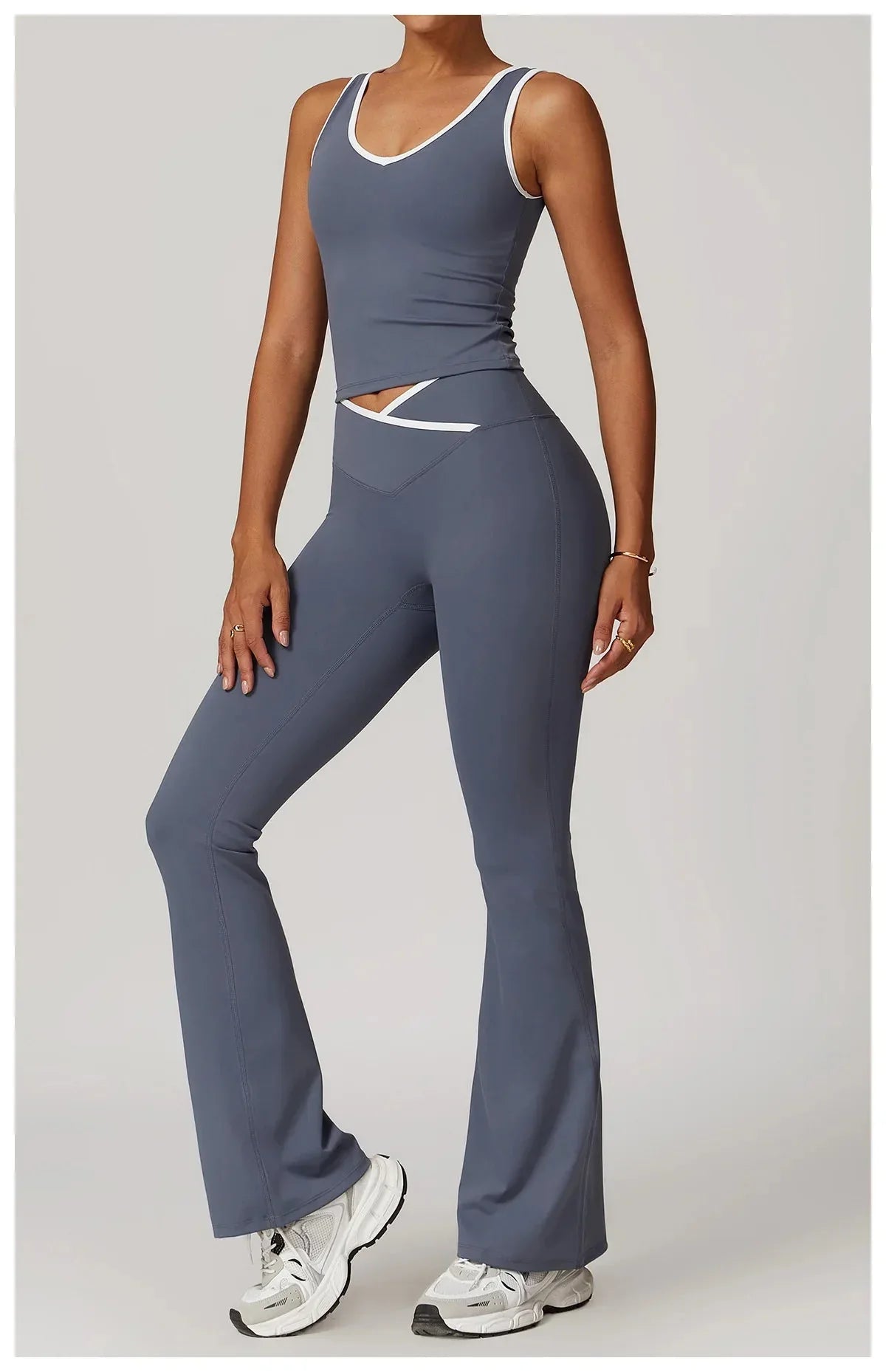 Elevate Your Workout: Myriad Step Up Gym Set - Stylish Leggings & Top Combo