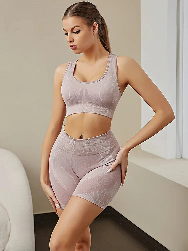 Elevate Your Workout with the Iconic Femme Seamless Sports Bra
