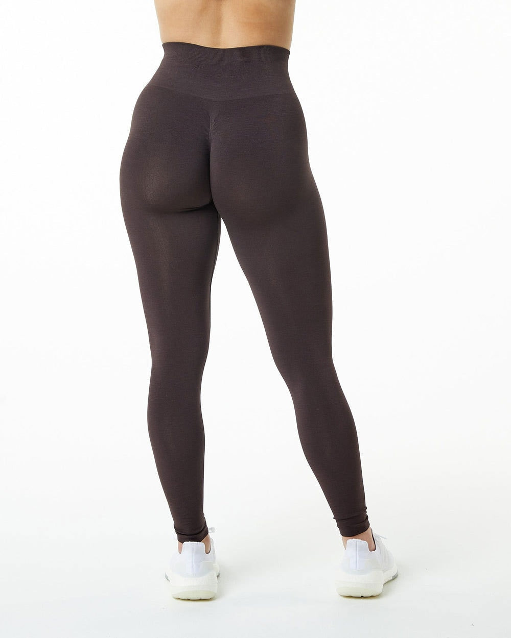 Dynamic Performance Yoga Pants for Athletes