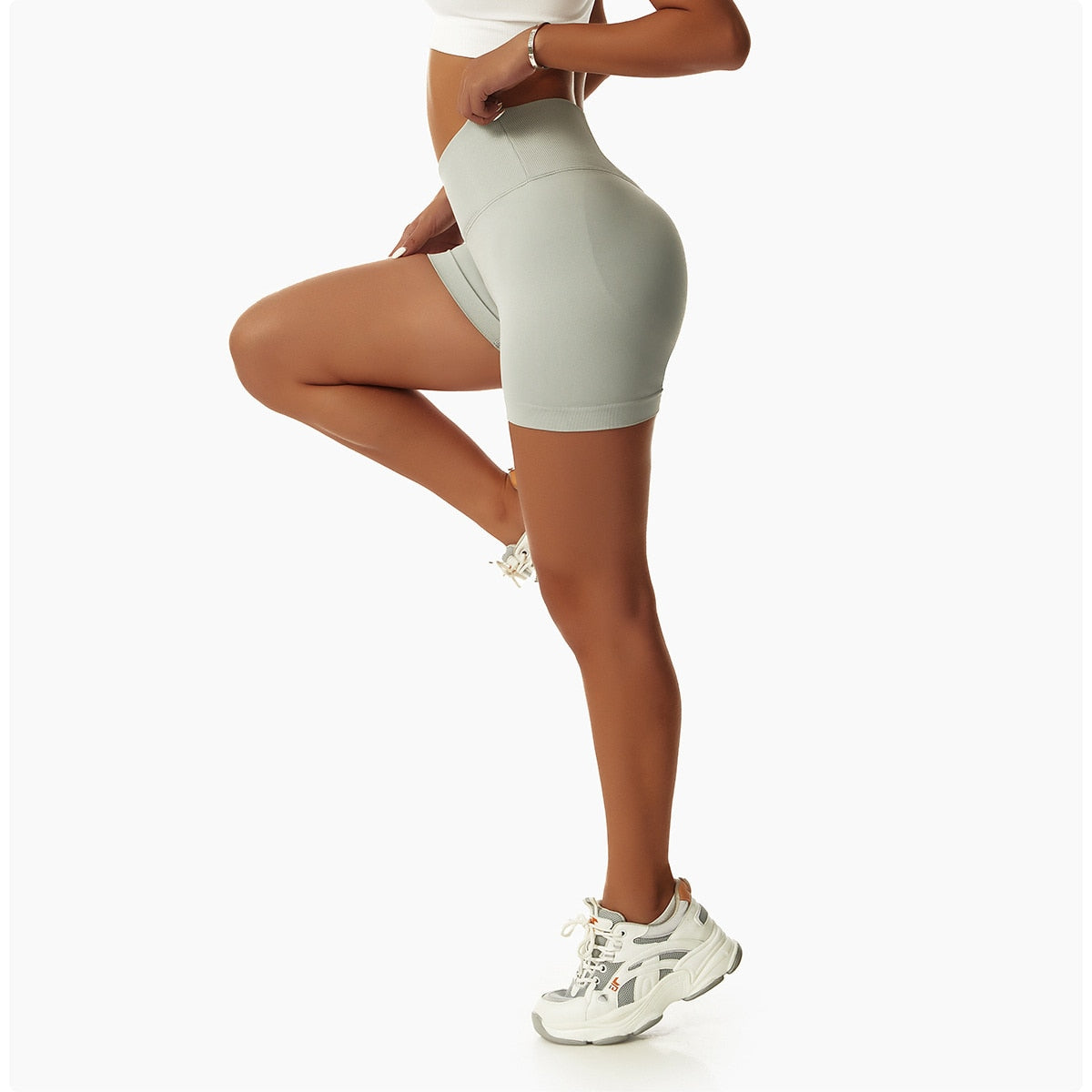 Ultra-Comfortable Poplin Shorts for an Amazing Hip Lift