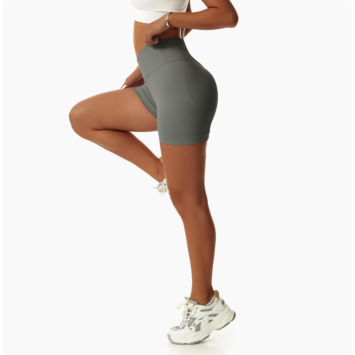 Ultra-Comfortable Poplin Shorts for an Amazing Hip Lift