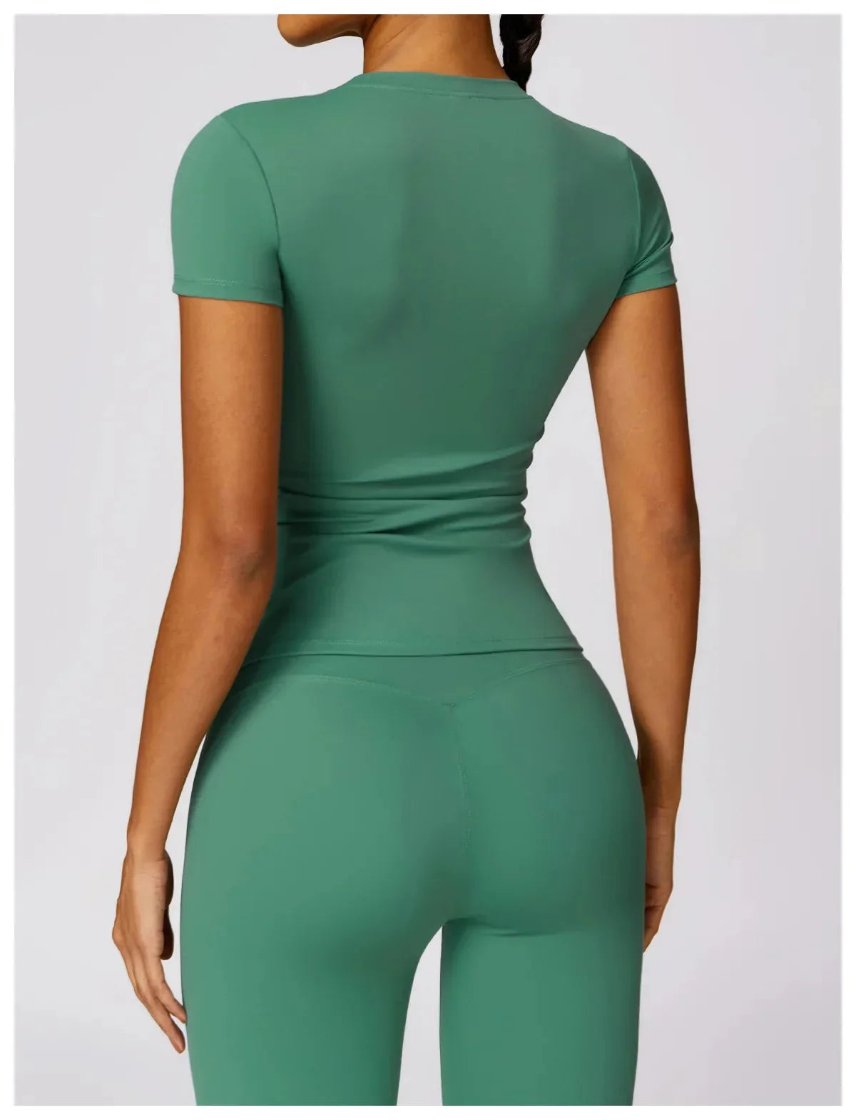 Ultimate Workout Collection - Stylish Leggings & Performance Shirt