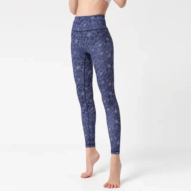 Exciting Graphical Design Seamless Leggings
