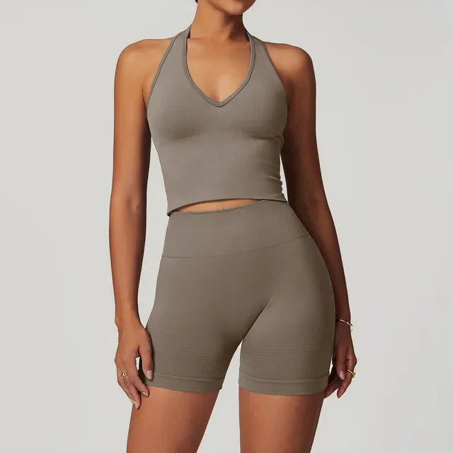 Elevate Your Workout with the Momentum Seamless V-line Gym Set - Includes Stylish Shorts and Top!