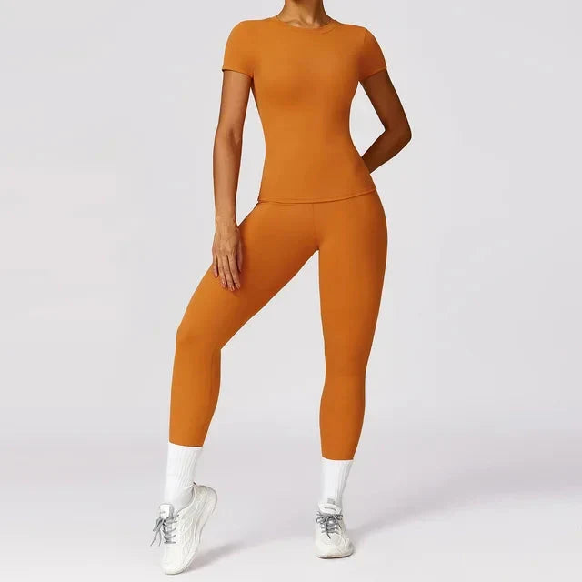 Ultimate Workout Collection - Stylish Leggings & Performance Shirt